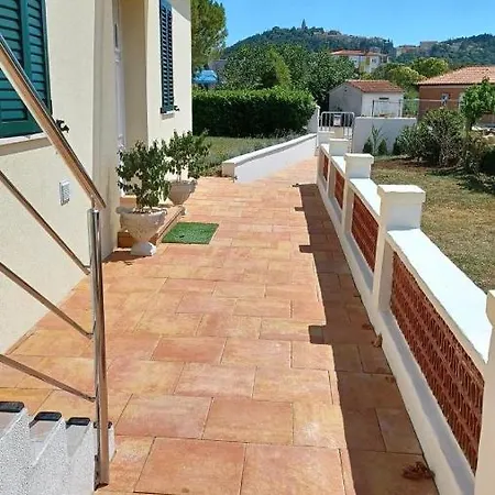 Kuca Za Odmor Coco * Labin (Istria)